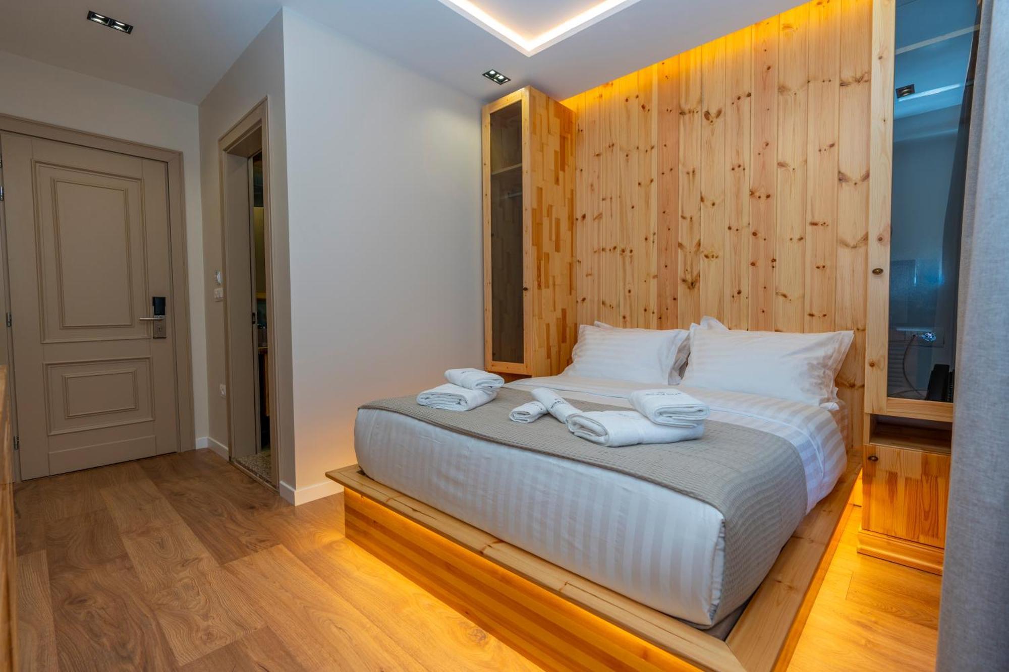 Hotel Jezerca 세스 외부 사진