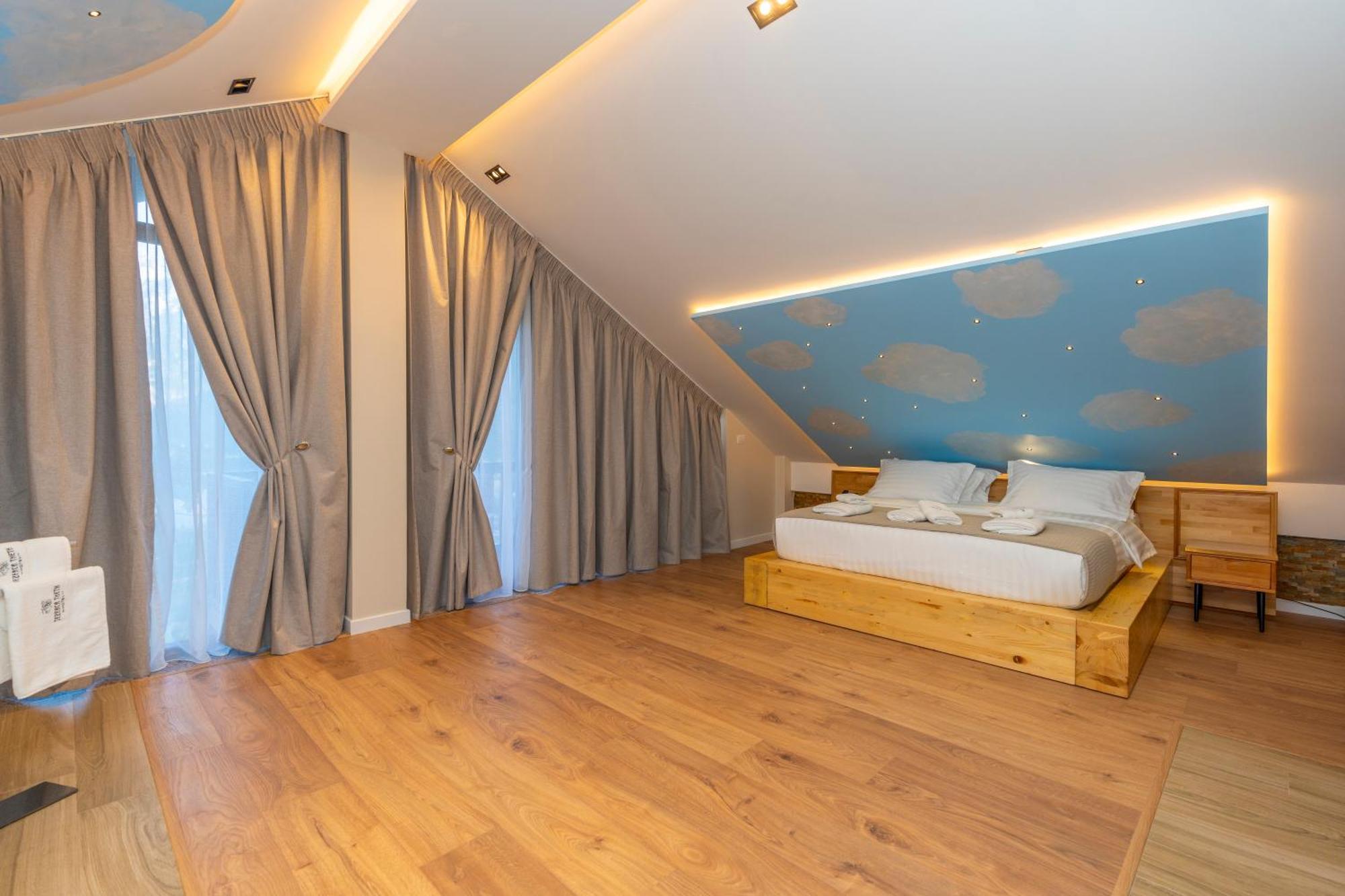 Hotel Jezerca 세스 외부 사진