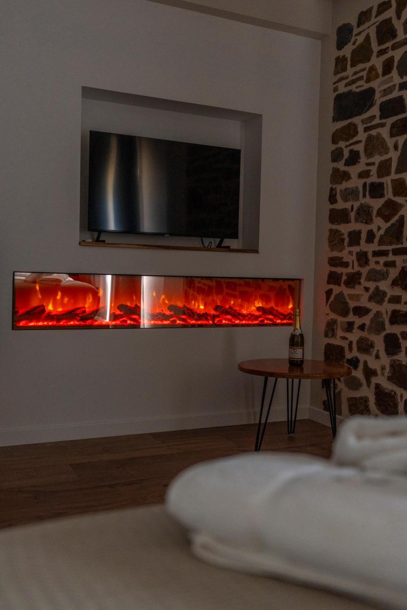 Hotel Jezerca 세스 외부 사진