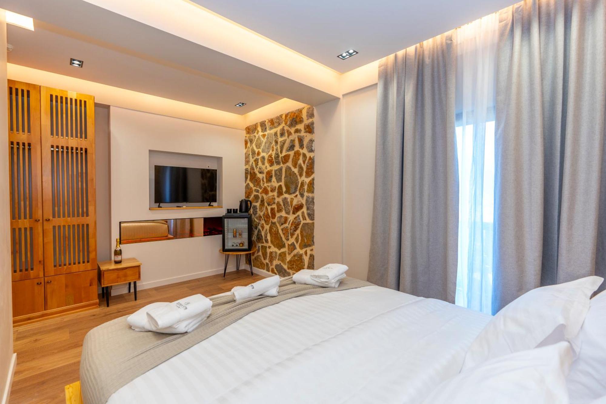 Hotel Jezerca 세스 외부 사진