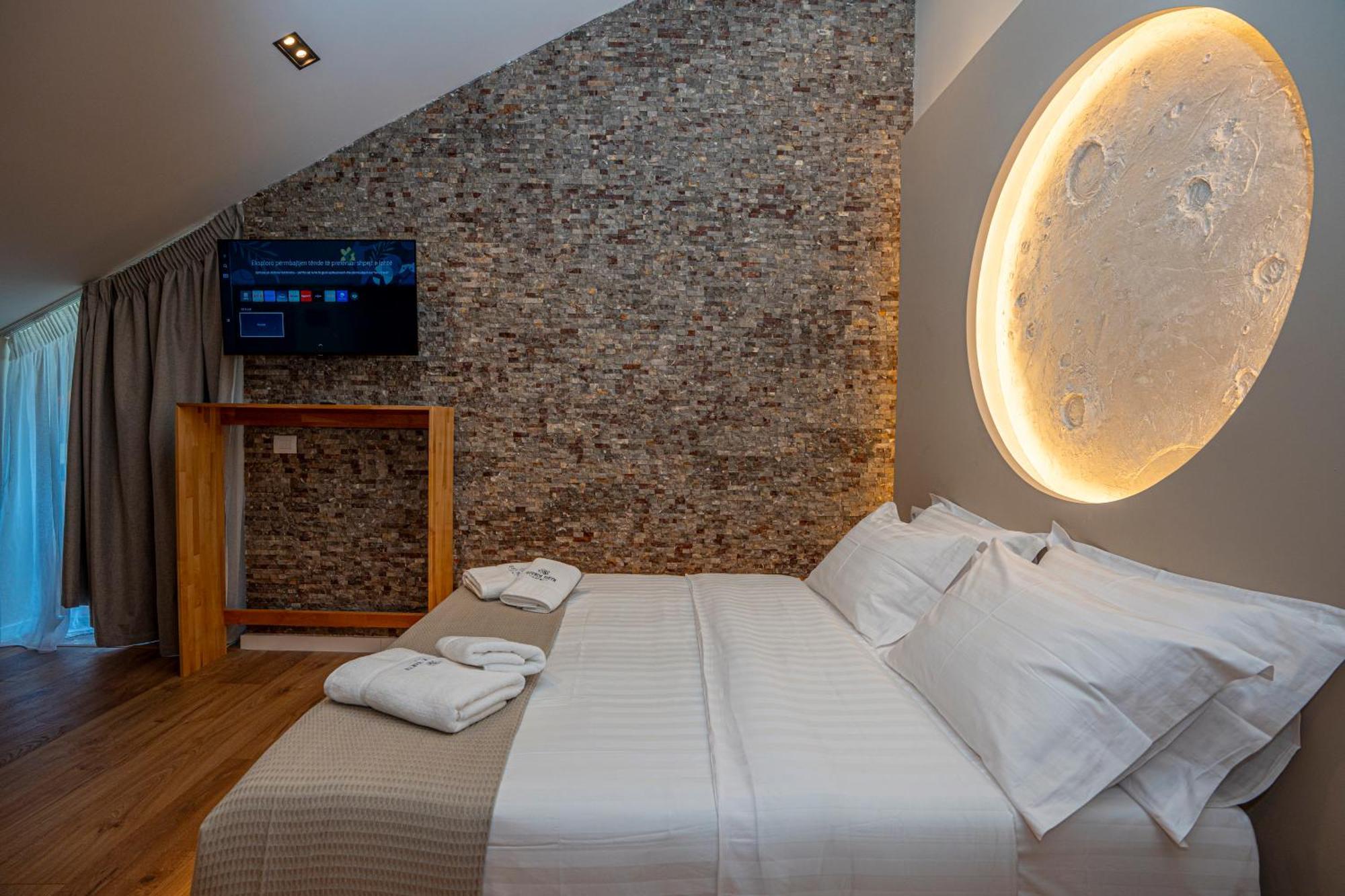 Hotel Jezerca 세스 외부 사진