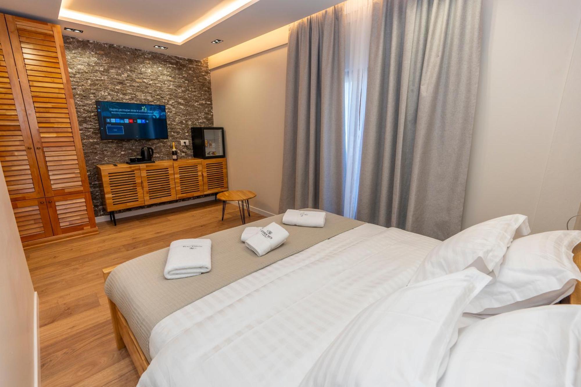 Hotel Jezerca 세스 외부 사진